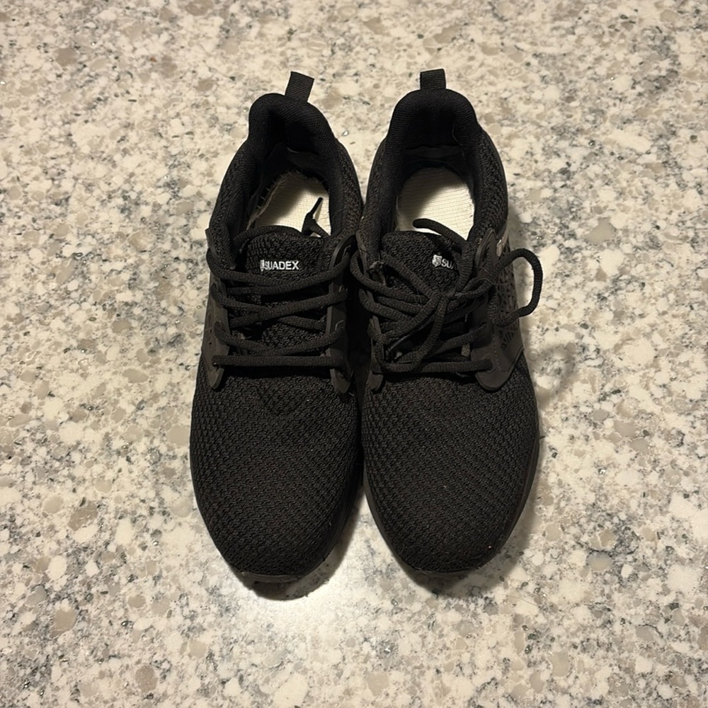 Black Lightly worn Steel Toe Sneakers